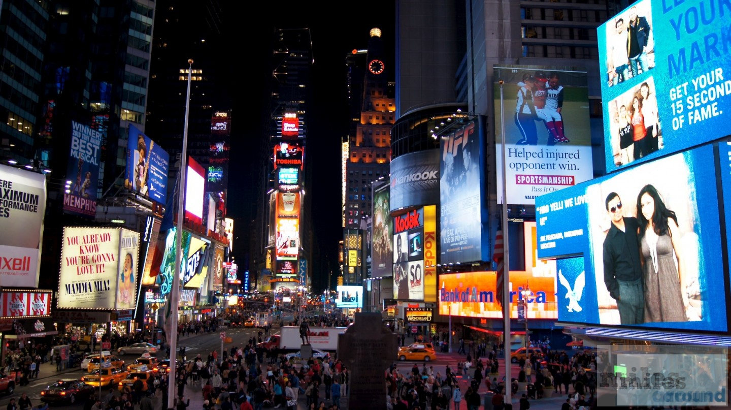 Times Square bei Nacht