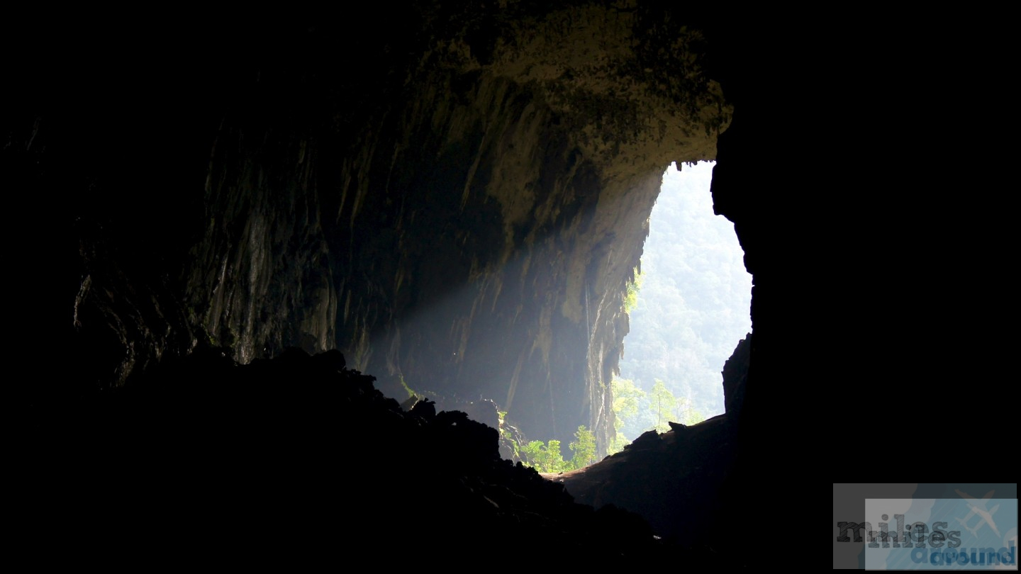 Read more about the article Adventure-Tour durch die Höhlen von Mulu