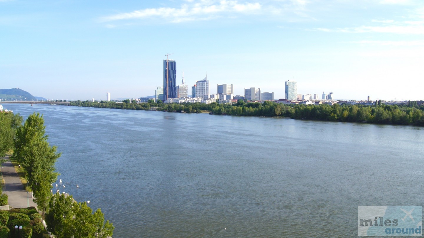 Blick auf die Donau vom Hilton Vienna Danube