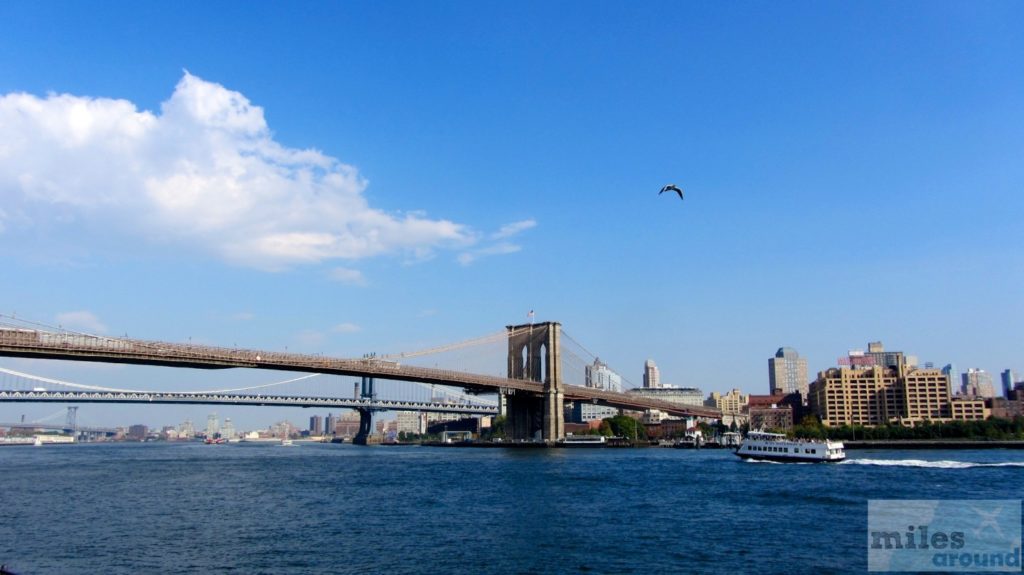 Brooklyn Bridge vom South Street Seaport