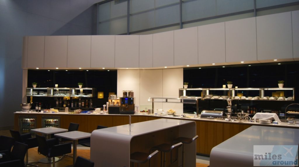 Essensbereich - Lufthansa Senator Lounge Dubai