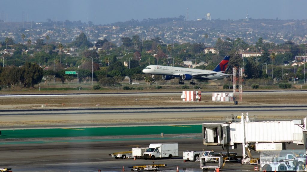 Delta Boeing 757-200 im Landeanflug auf LAX