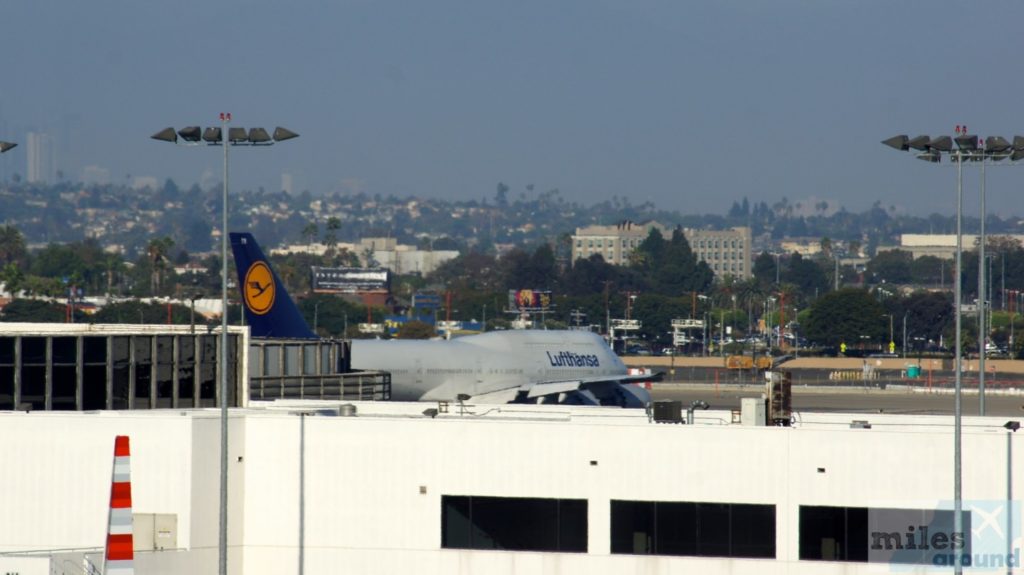 Lufthansa Boeing 747-8 (Kennung D-ABYO) nach ihrer Ankunft aus Frankfurt