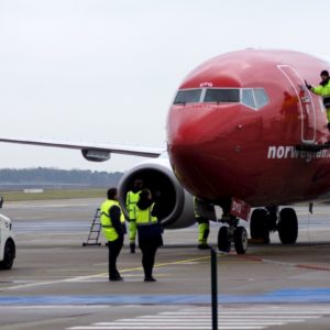 Norwegian Air Shuttle Boeing 737-800 Next Gen (LN-DYG)