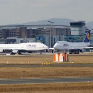 Lufthansa Boeing 747-400 - MSN 28287 - D-ABVT und MSN 26425 - D-ABVL