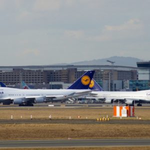 Lufthansa Boeing 747-400 - MSN 28287 - D-ABVT und MSN 26425 - D-ABVL
