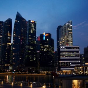 Skyline von Singapur bei Nacht