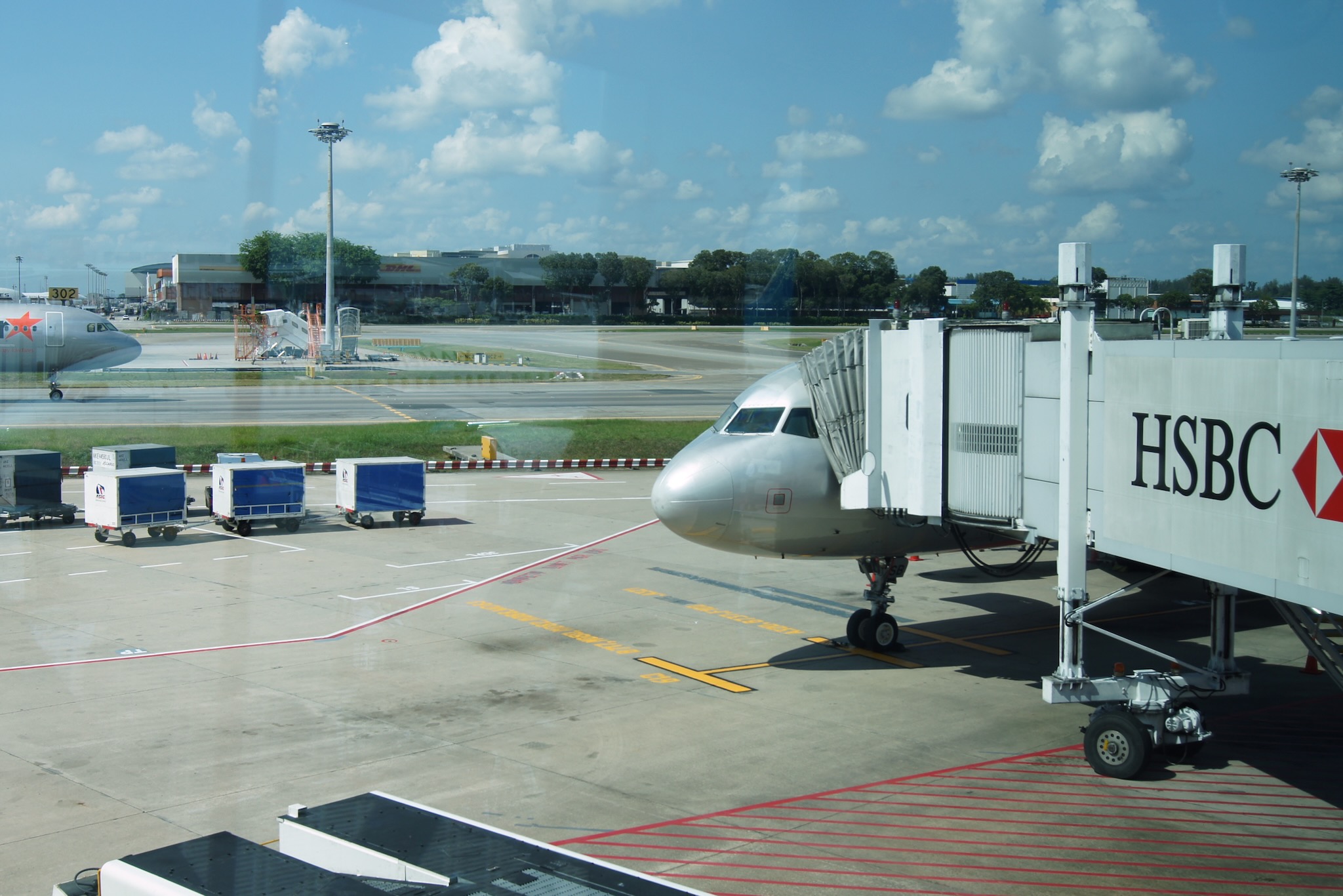 Ankunft am Gate C16 in Singapur