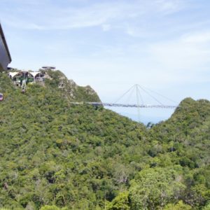 Blick auf die Sky Bridge - Mittelstation Langkawi Cable Car