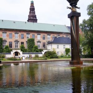 kleiner Park hinter der königlichen Bibliothek