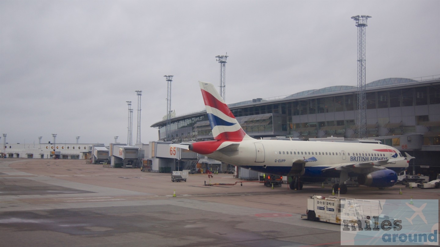 airberlin A320-200 Economy Class, Berlin nach Stockholm 23 verwaistes Terminal 2 (Flughafen Stockholm ARN)
