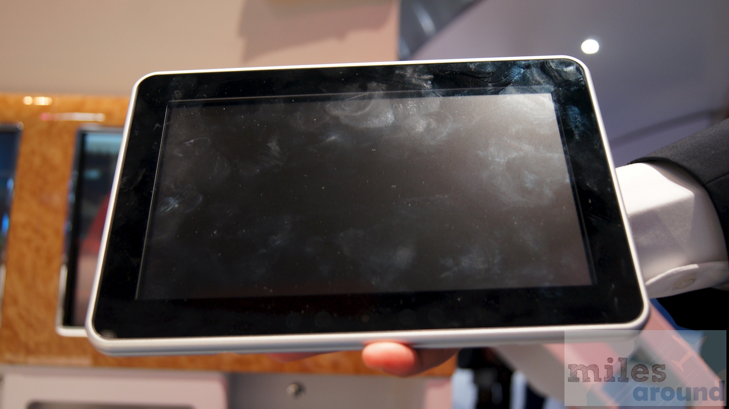 ITB 2016: Emirates neue Business Class 21 Tablet