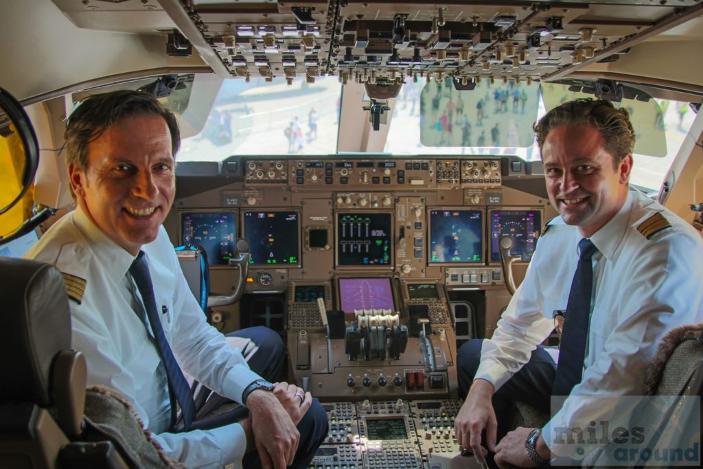 Boeing 747-8 Cockpit mit Uwe Strohdeicher