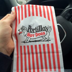 Hot Dog von Portillo's Restaurants Chicago
