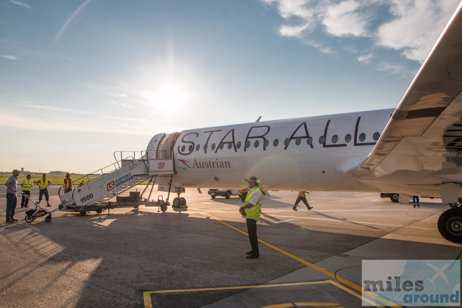 Austrian Airlines Fokker 100 OE-LVG Star Alliance