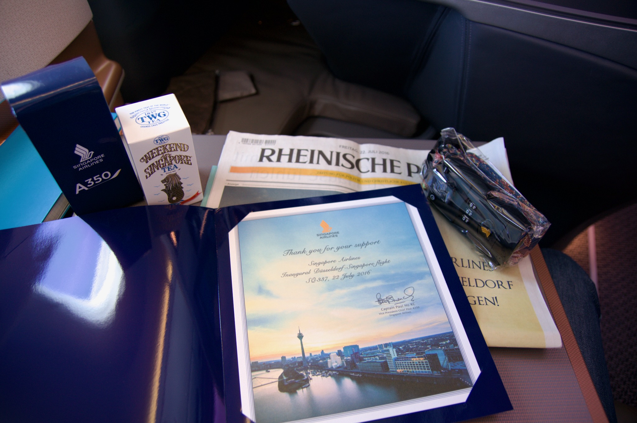 Inhalt der exklusiven A350-Erstflug Geschenktüte
