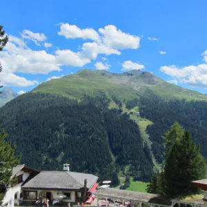 Schatzalp mit Blick ins Tal