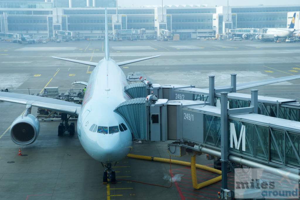 Air Canada Airbus A330-300 am Gate (Flughafen München)