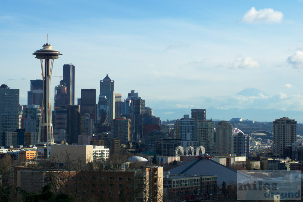 Space Needle und Skyline von Seattle (Aussicht vom Kerry Park)