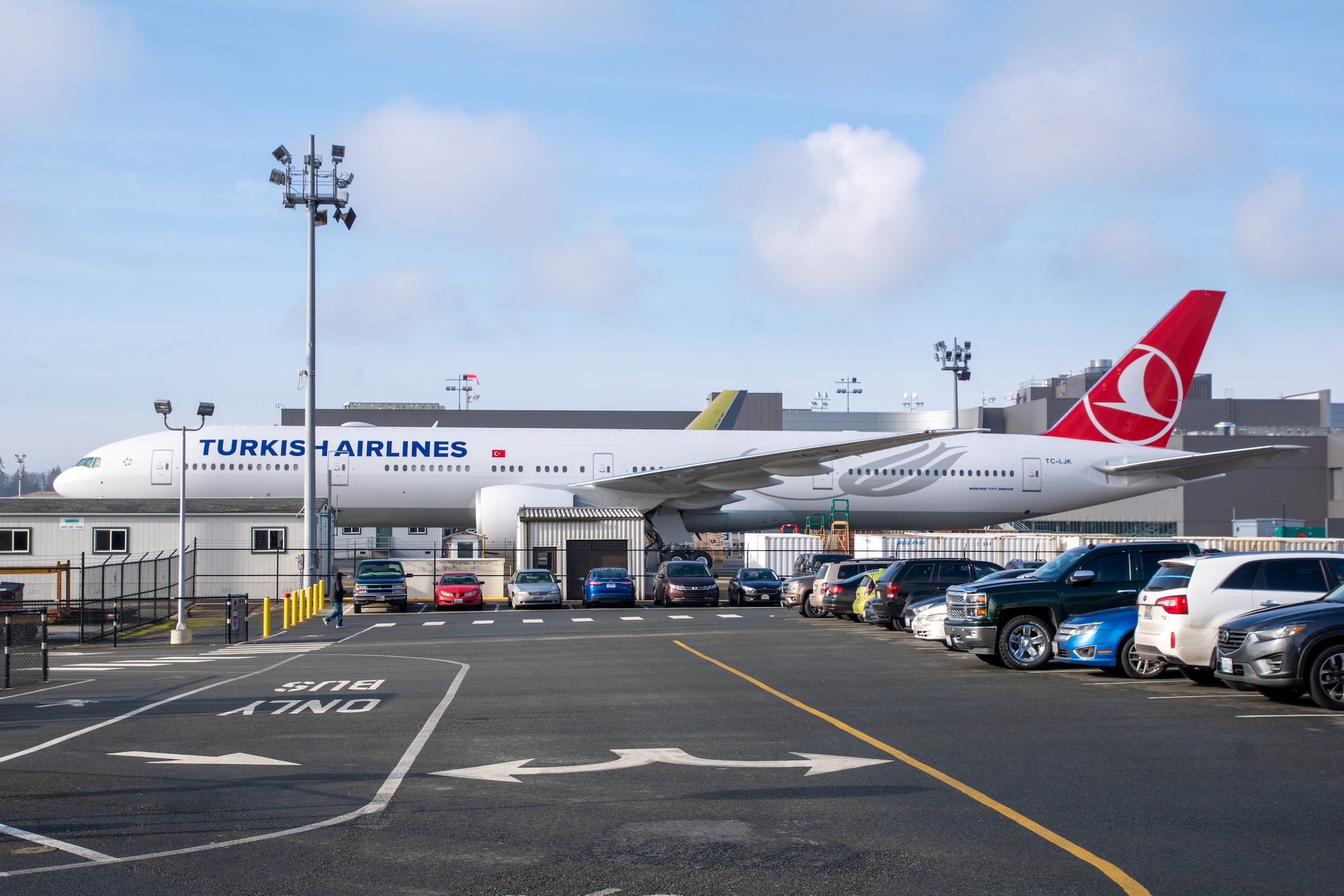 Planespotting am Boeing-Werk in Everett 24 Turkish Airlines Boeing 777-300ER