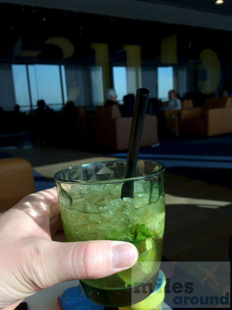 Lufthansa Economy Class in der Boeing 747-400 nach Dubai 16 Mojito