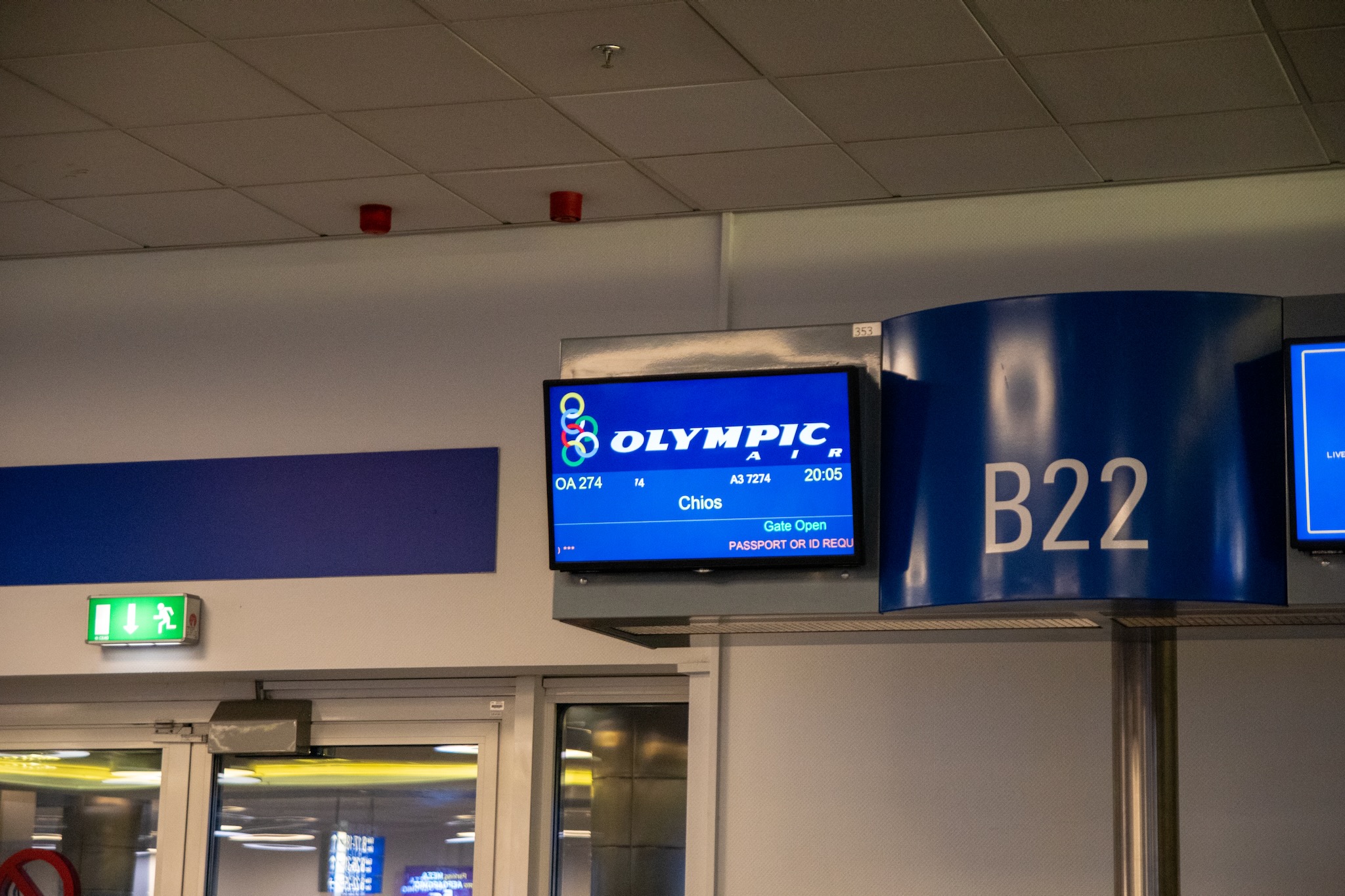 Abfluggate nach Chios