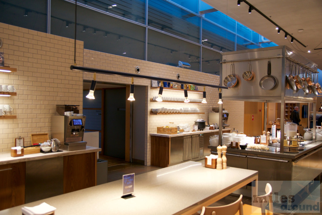 SAS Gold Lounge Kopenhagen 38 Essensbereich