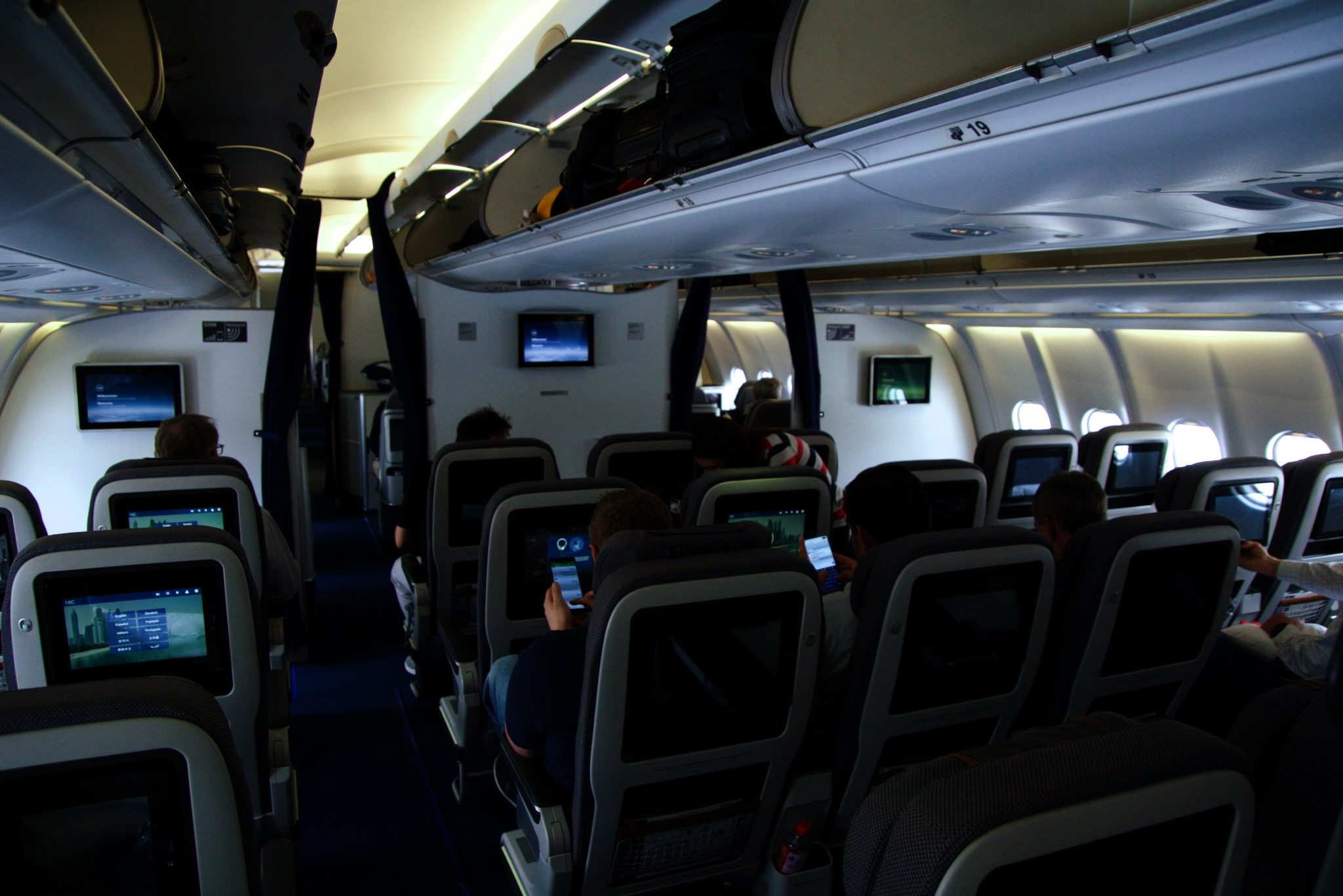 Kabine der Lufthansa Premium Economy in der Airbus A330-300