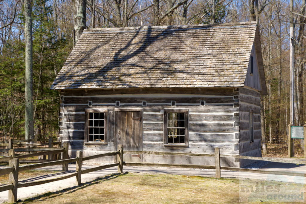 Nachbildung eines der ersten Häuser der Siedler Amerikas