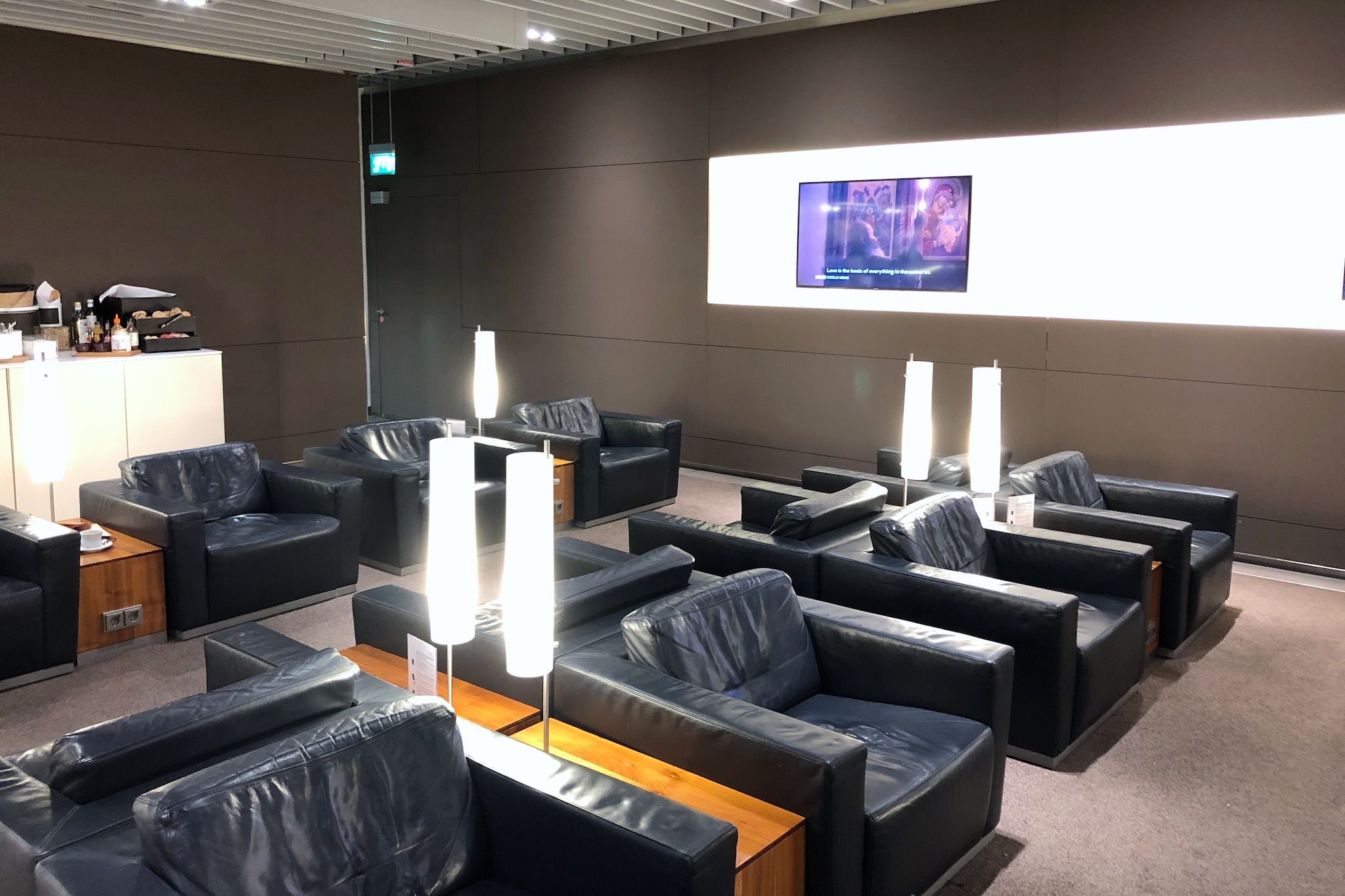 Lounge-Sessel in der Lufthansa Senator Lounge München