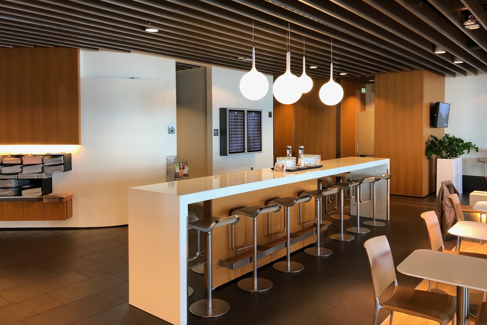 Read more about the article Lufthansa Business Lounge Frankfurt A26