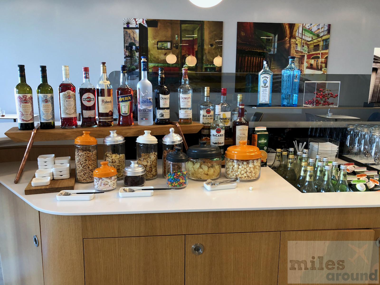 Aegean Business Class in der Airbus A321 nach Athen 16 Getränkeangebot in der Lufthansa Lounge BER (während der Corona-Pandemie)