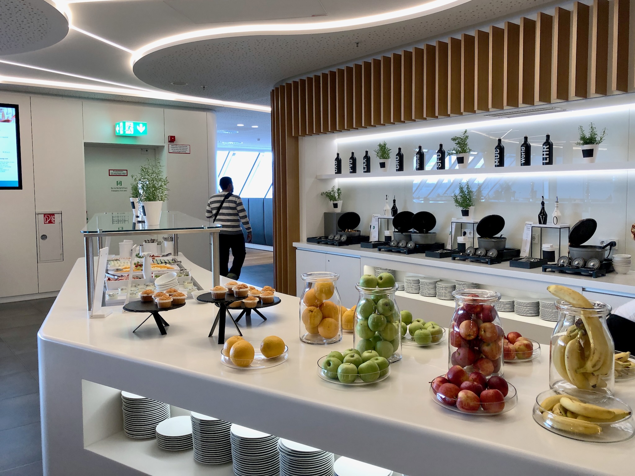 Airport Lounge World am Flughafen München 20 Buffet in der Airport Lounge World München