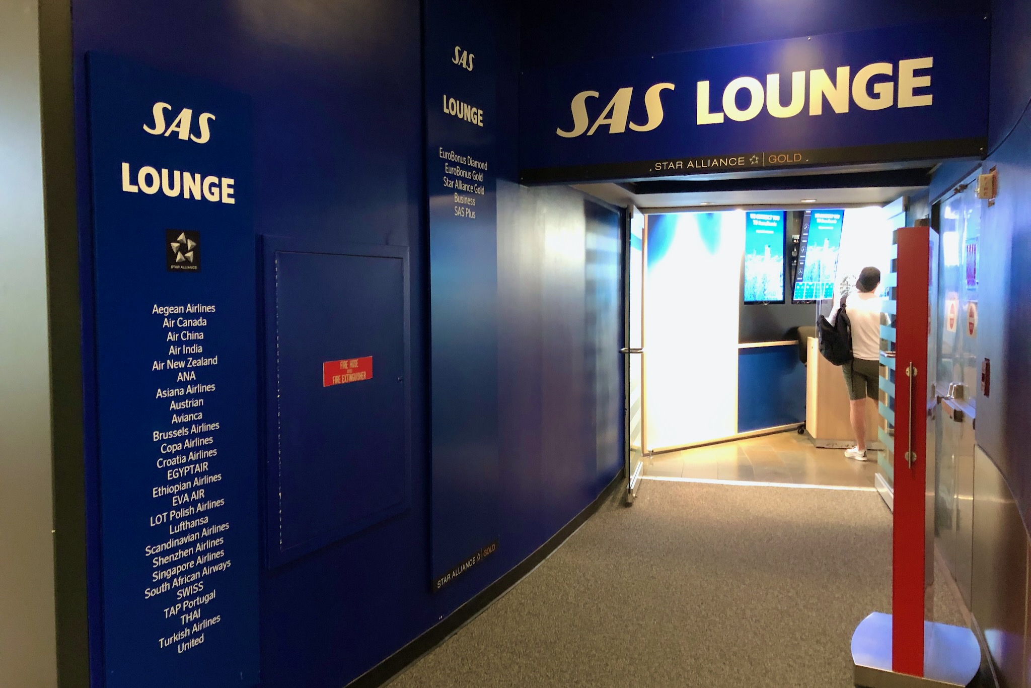 Eingangsbereich der SAS Lounge Newark