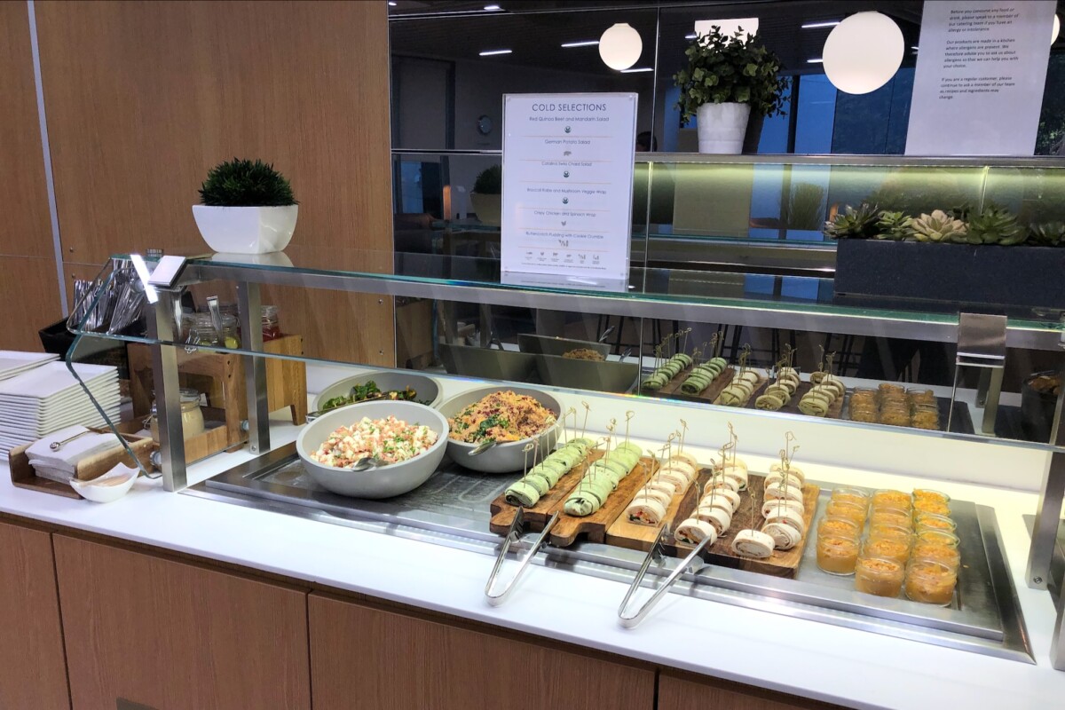 Sentor Buffe Lufthansa Senator Lounge Newark (Lounge Bewertung 2023)