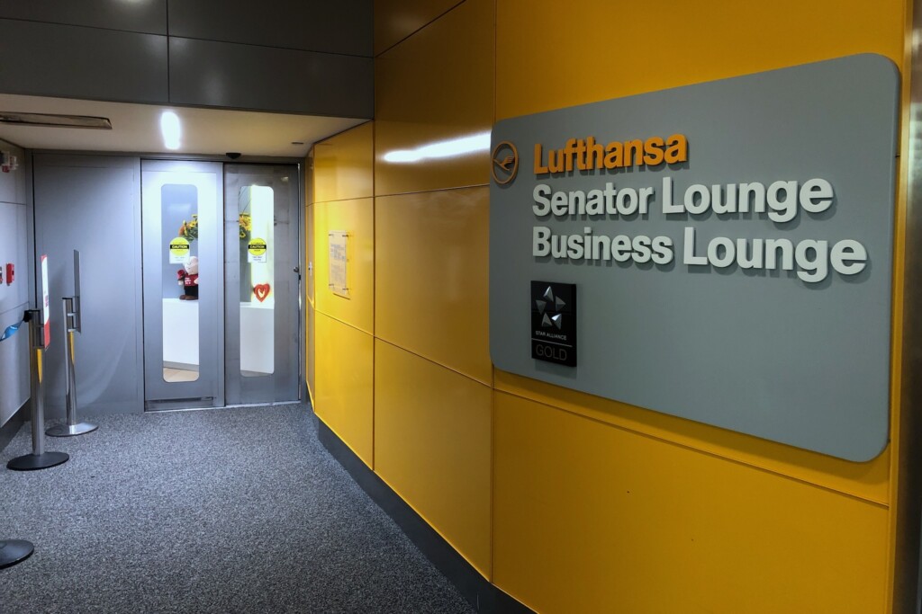 Read more about the article Lufthansa Senator Lounge Newark