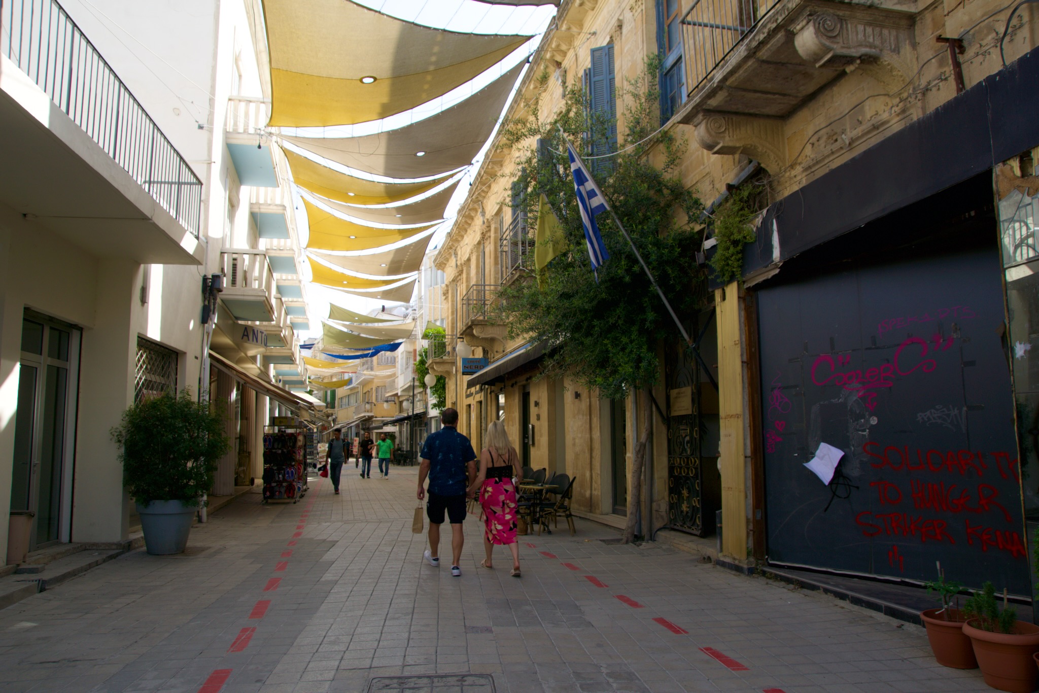 Ladenstraße Ledra Street