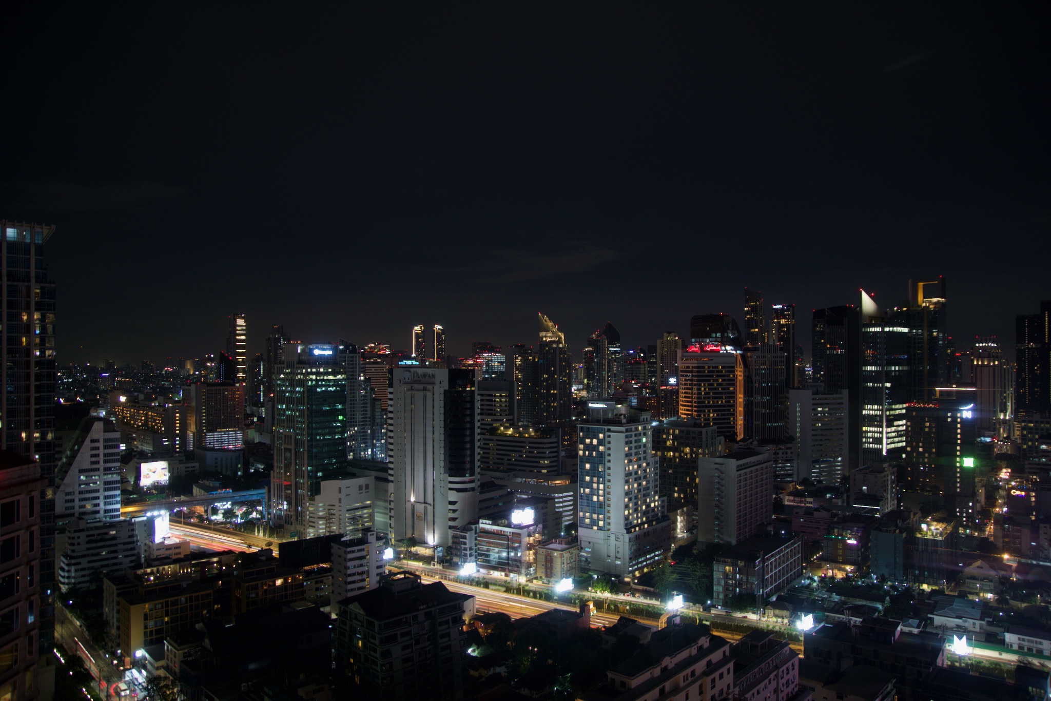 View from our room at night Blick aus unserem Zimmer bei Nacht