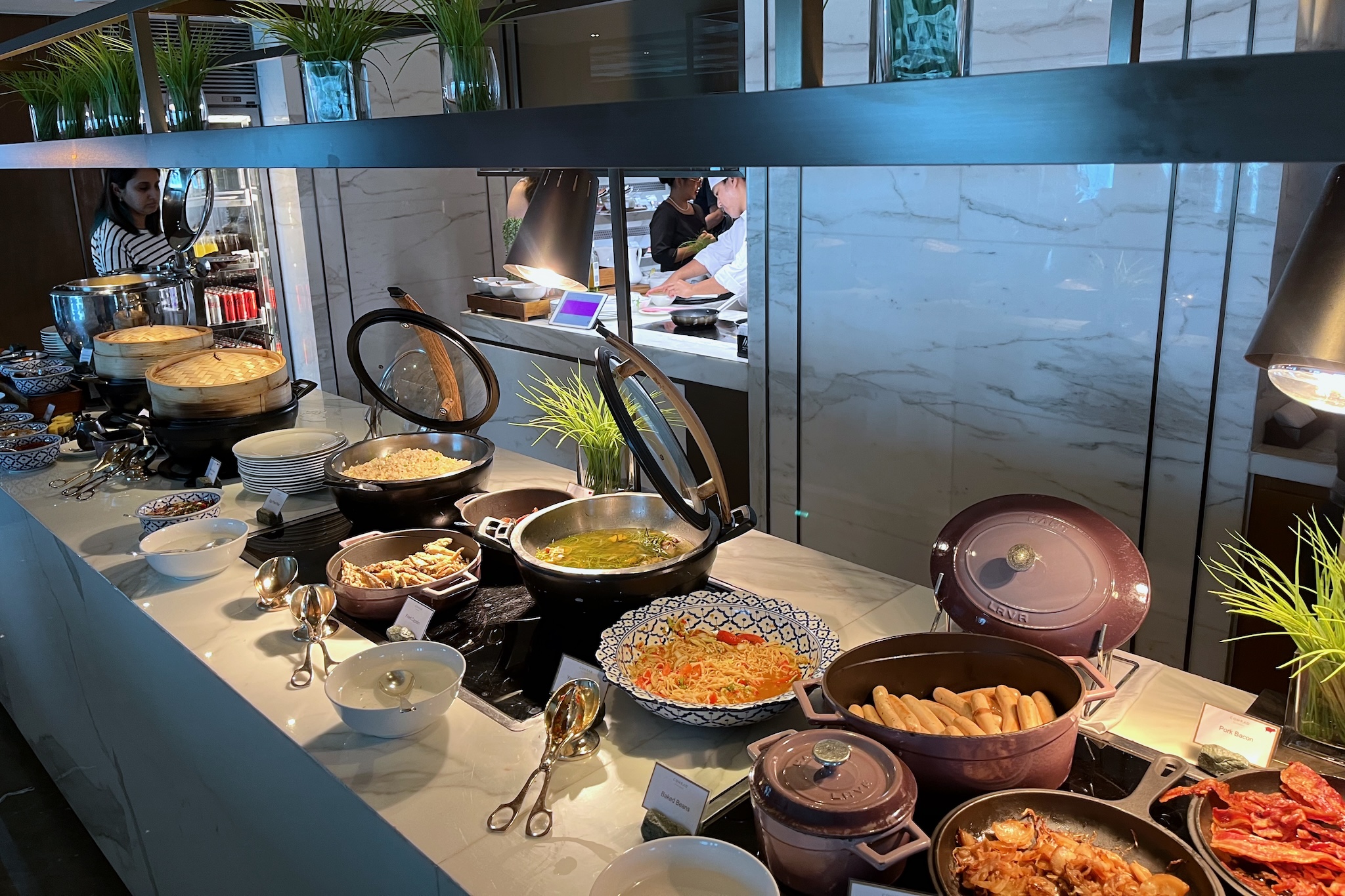 Various hot dishes Verschiedene warme Speisen