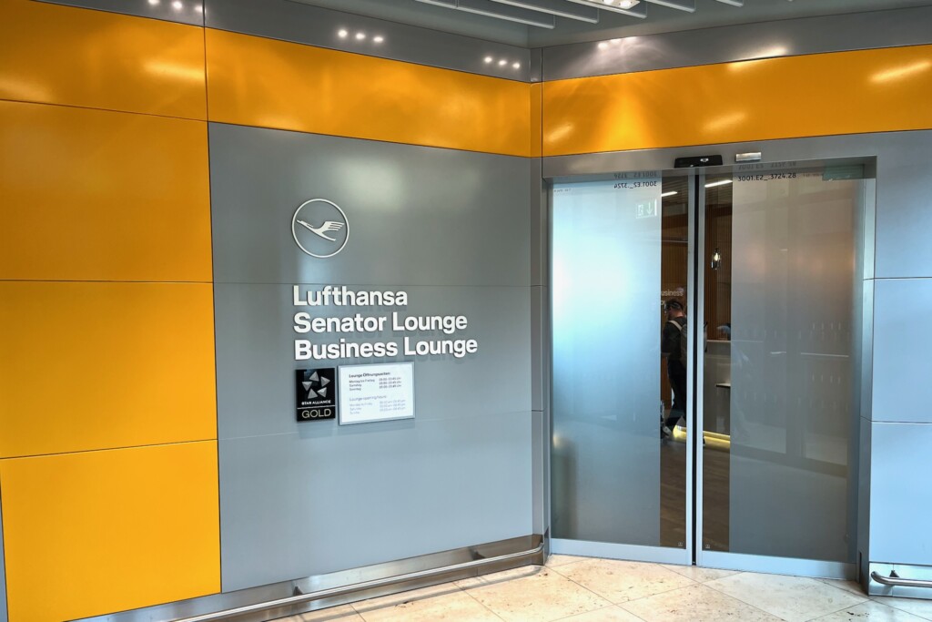 Read more about the article Lufthansa Senator Lounge Berlin