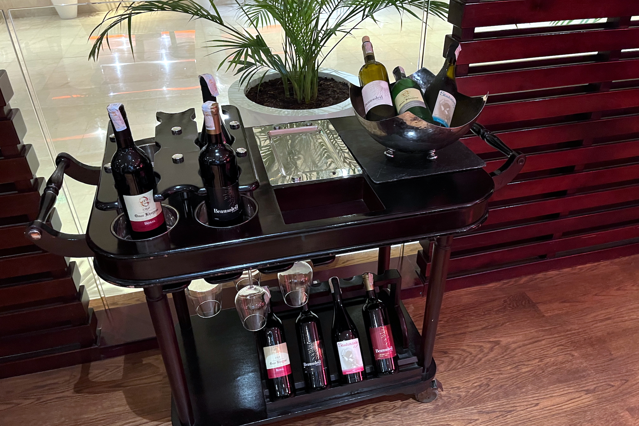 Red and white winesolis 35 Rot- und Weißweine