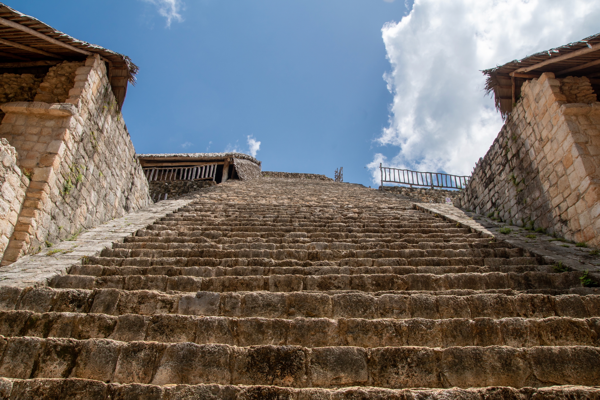 Yucatán Mexiko – unsere Highlights und Tipps für eine unvergessliche Rundreise 19 Treppen der Akropolis