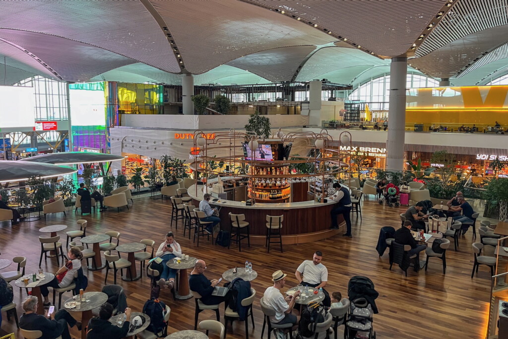 Mehr über den Artikel erfahren iGA Lounge Istanbul