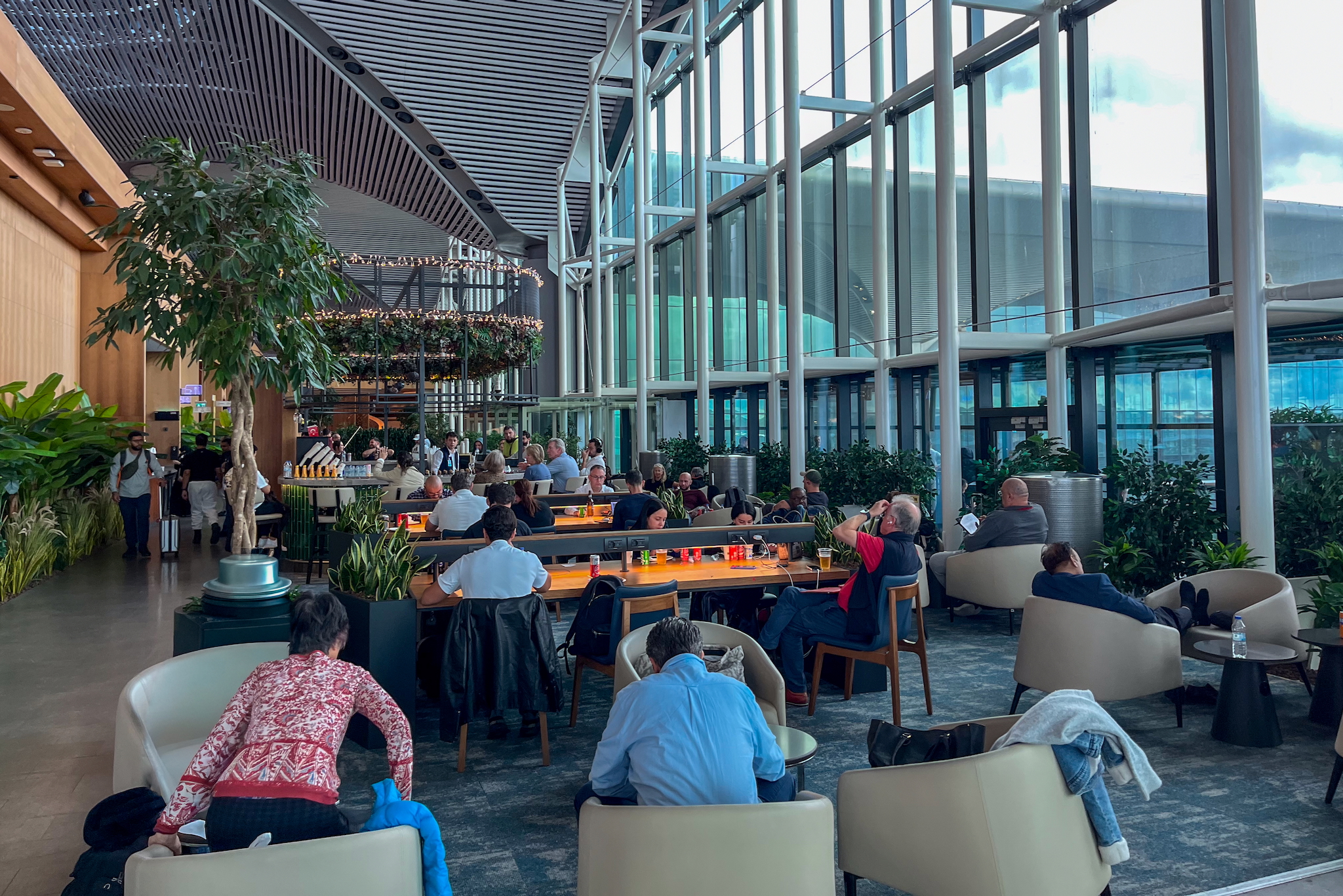 iGA Lounge Istanbul 21 Seating area at the rear of the lounge