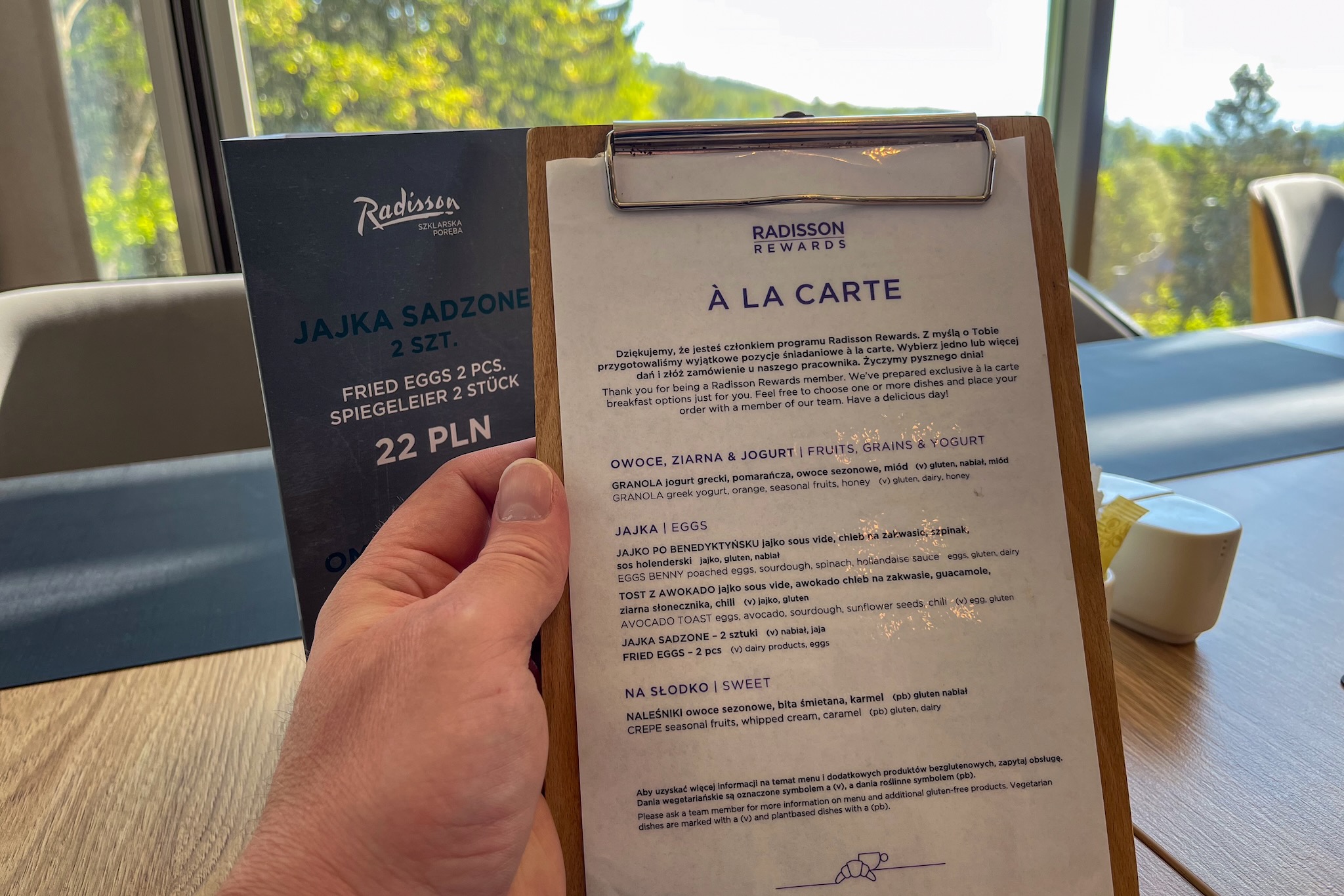 a la carte fruehstueck fuer mitglieder des radisson rewards programms À-la-carte-Frühstück für Mitglieder des Radisson Rewards Programms